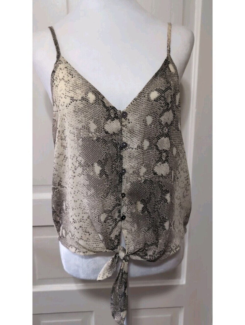She+Sky Snakeskin Print Button Down Camisole Top Tie Hem Festival Woman S(1513)D